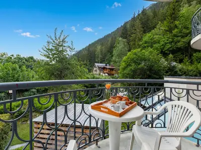Magischer Blick auf die Berge und den Mont Blanc