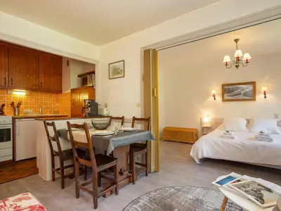 Küche und Essbereich