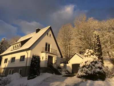 Haus Winteransicht