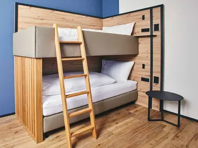 Schlafzimmer mit Stockbett "blau"