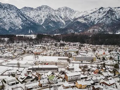 Panoramablick im Winter über Bad Goisern