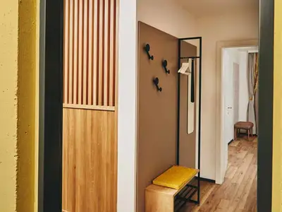 Zwei Zimmer Apartment "gelb"