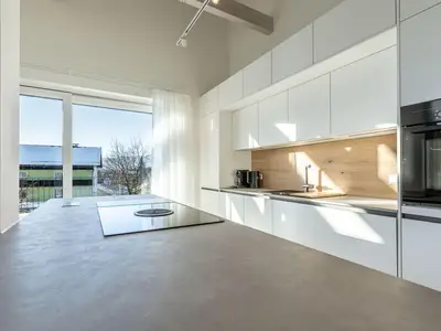 Suite 9 - Thörl 162-20