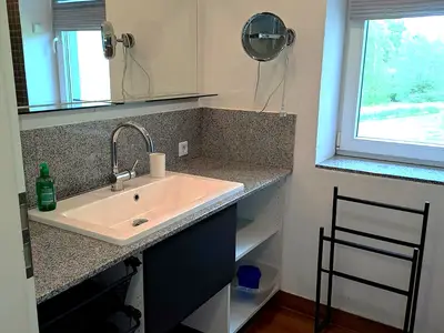 Das Hauptbad - das Waschbecken