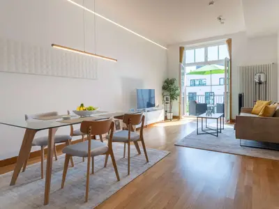 Photo, INSIDE, OUTSIDE