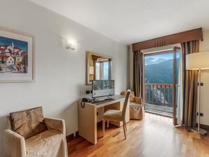 24036709-Appartement-6-Bardonecchia-300x225-3