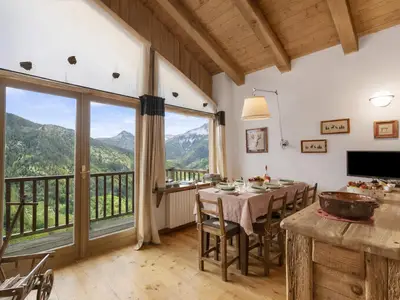 Küche und Essbereich