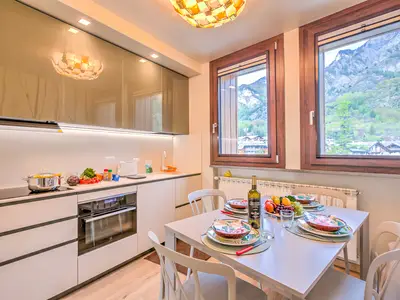 Küche und Essbereich