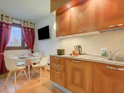 Küche und Essbereich