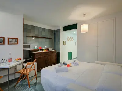 Schlafsofa (Schlafbereich für Studio)