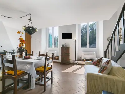 Schlafsofa (Schlafbereich für Studio)