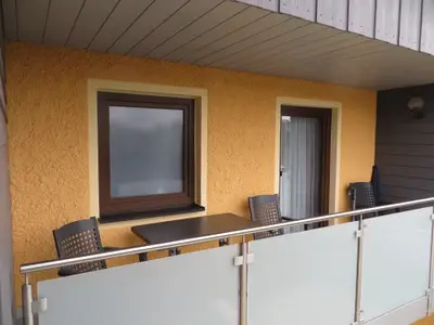 Überdachter Balkon App. 2