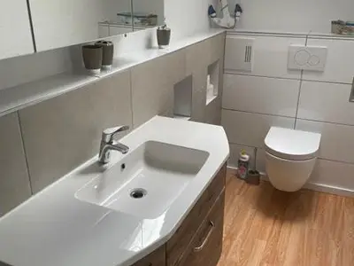 Bad Doppelzimmer