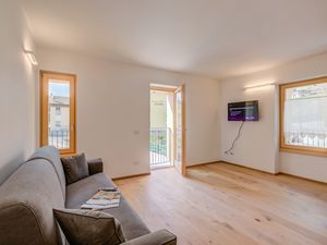 23993574-Appartement-4-Bormio-300x225-3