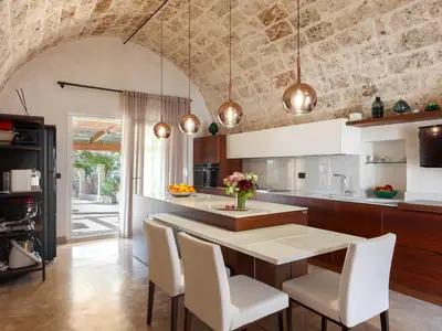 Küche und Essbereich