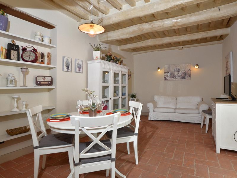 23707035-Appartement-6-Camaiore-800x600-2