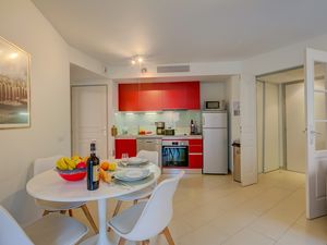 23707643-Appartement-3-Cannes-300x225-5