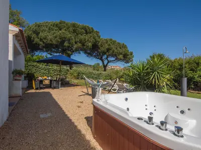 Jacuzzi