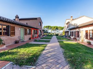 23706891-Appartement-2-Castiglione Del Lago-300x225-2