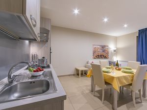 23706991-Appartement-3-Catania-300x225-2