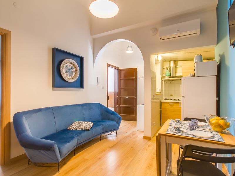 23707361-Appartement-6-Catania-800x600-2