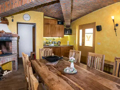 Küche und Essbereich