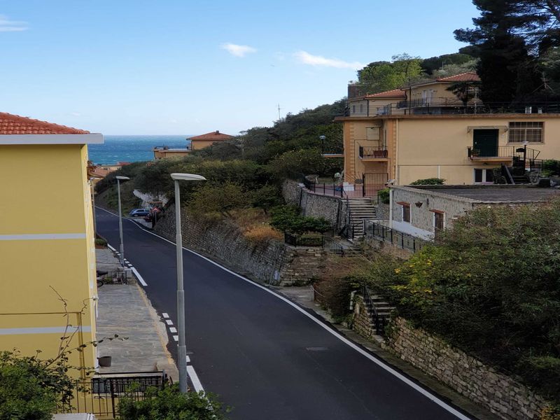 24038559-Appartement-6-Cervo-800x600-0