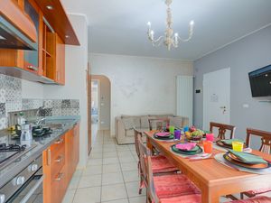 24038559-Appartement-6-Cervo-300x225-4