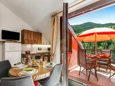 Küche und Essbereich