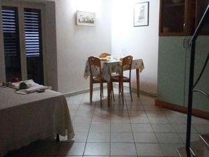 23706866-Appartement-2-Cetara-300x225-3