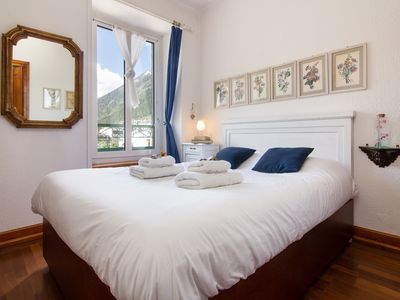 Schlafzimmer mit Bergblick