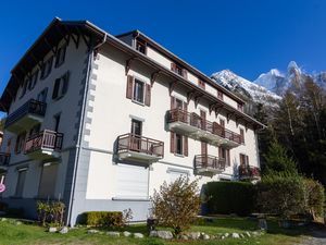 23706501-Appartement-2-Chamonix-Mont-Blanc-300x225-2
