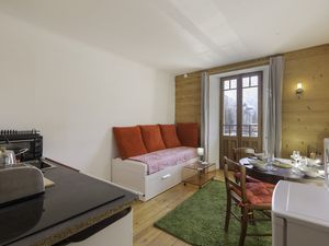 23706501-Appartement-2-Chamonix-Mont-Blanc-300x225-3