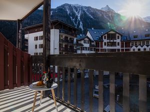 23706505-Appartement-2-Chamonix-Mont-Blanc-300x225-1