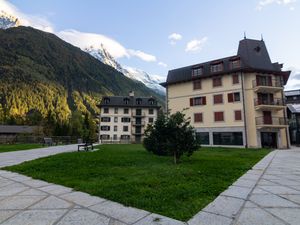 23706523-Appartement-5-Chamonix-Mont-Blanc-300x225-2