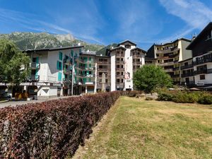 23706543-Appartement-2-Chamonix-Mont-Blanc-300x225-2