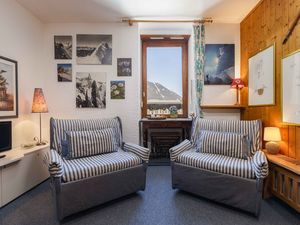 23706823-Appartement-2-Chamonix-Mont-Blanc-300x225-3