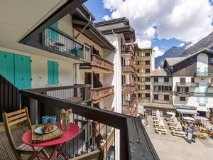 23707435-Appartement-4-Chamonix-Mont-Blanc-300x225-0