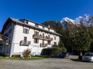 23707649-Appartement-2-Chamonix-Mont-Blanc-300x225-1