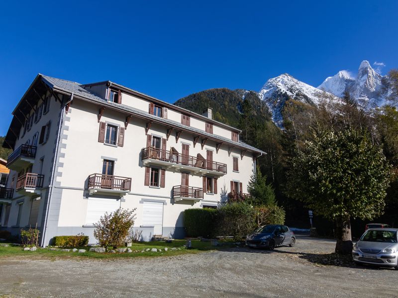 23707649-Appartement-2-Chamonix-Mont-Blanc-800x600-1