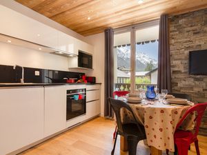 23706345-Appartement-4-Chamonix-Mont-Blanc-300x225-3