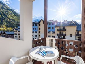 23706695-Appartement-4-Chamonix-Mont-Blanc-300x225-0