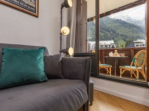 23706805-Appartement-2-Chamonix-Mont-Blanc-300x225-4