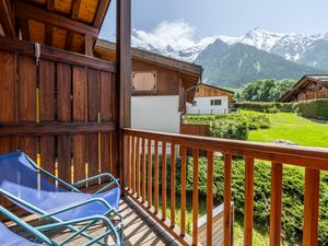 24036527-Appartement-5-Chamonix-Mont-Blanc-300x225-2