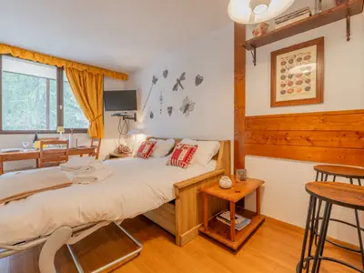 Schlafsofa (Schlafbereich für Studio)
