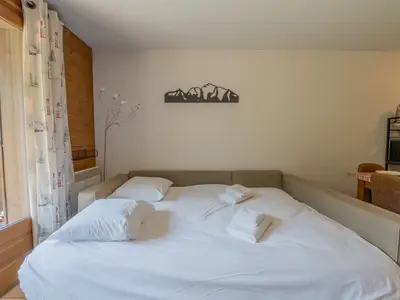 Schlafsofa (Schlafbereich für Studio)