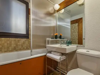 Badezimmer mit Badewanne