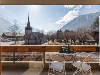 Sonniger Balkonblick