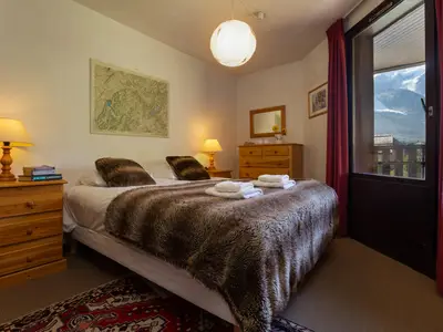 Zweibettzimmer mit Bergblick