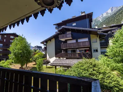 Balkon mit Bergblick